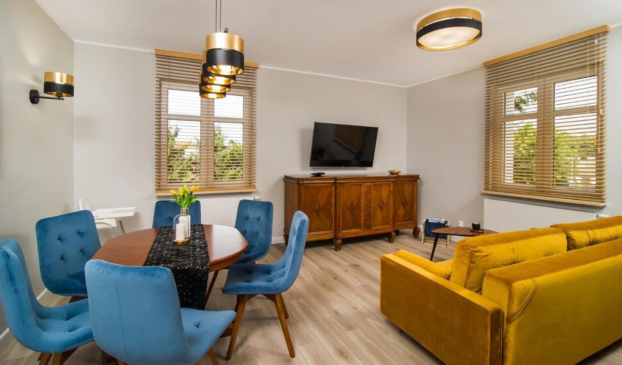 Apartament Na Wspolnej แอลบลอง ภายนอก รูปภาพ